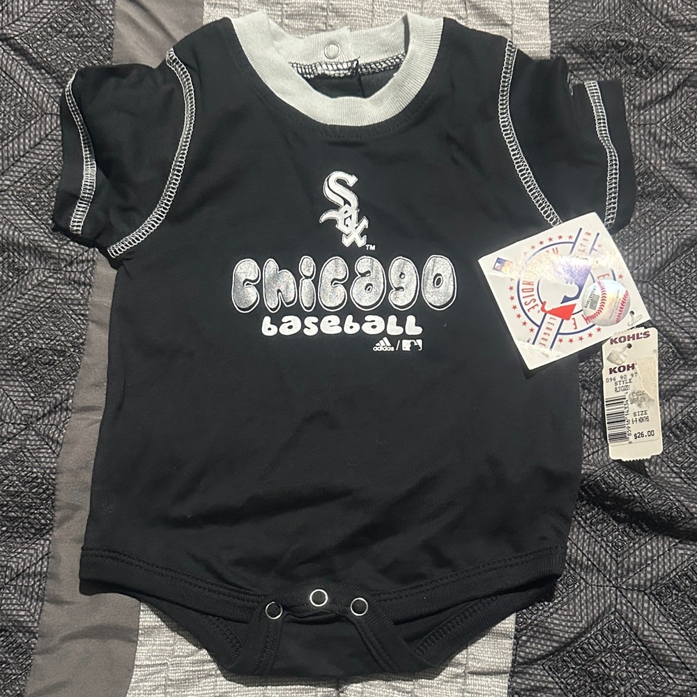 Chicago white Sox Adidas baby onesie size 6/9 months NWT